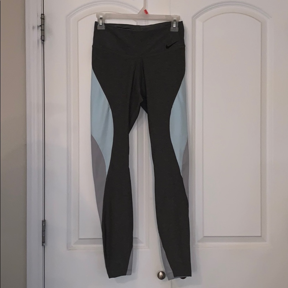 Nike leggings